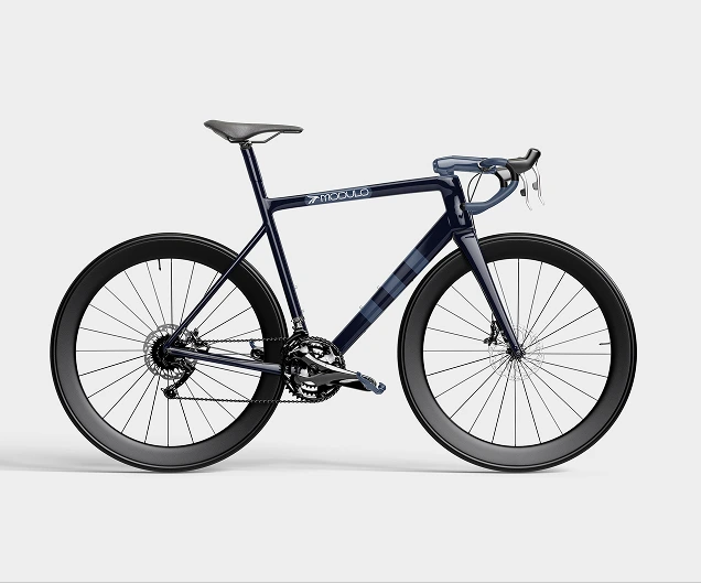 Femme sur un vélo